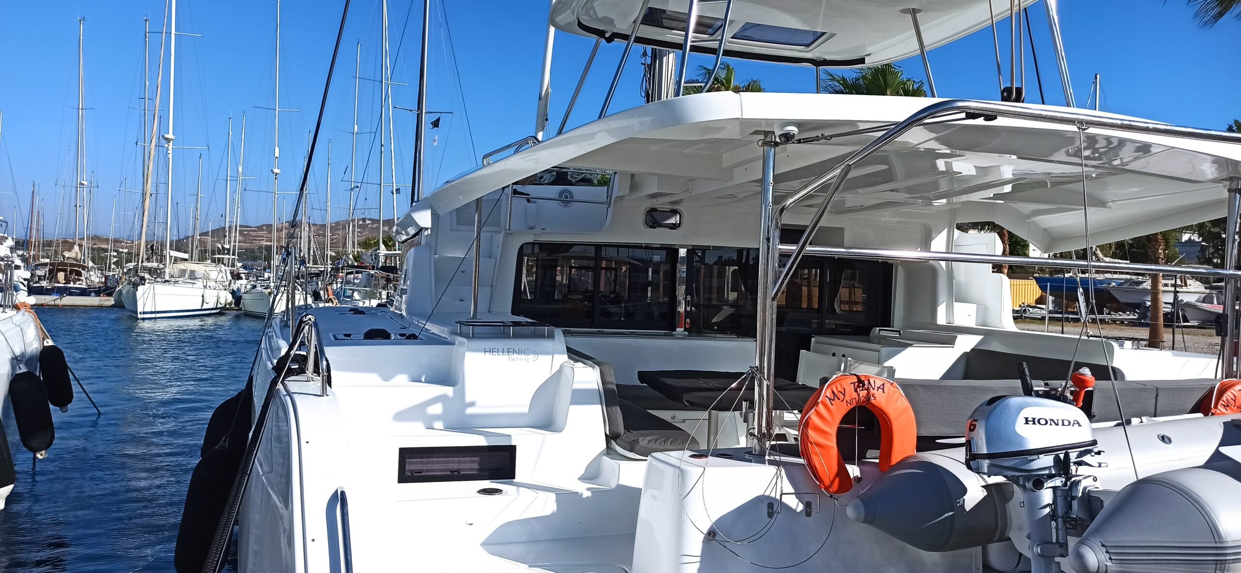 My Tina - Katamaran içinde Kontokali