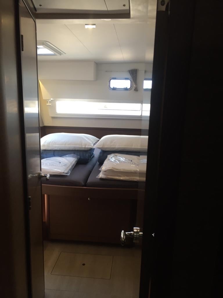 Freedom - Katamaran içinde Kontokali