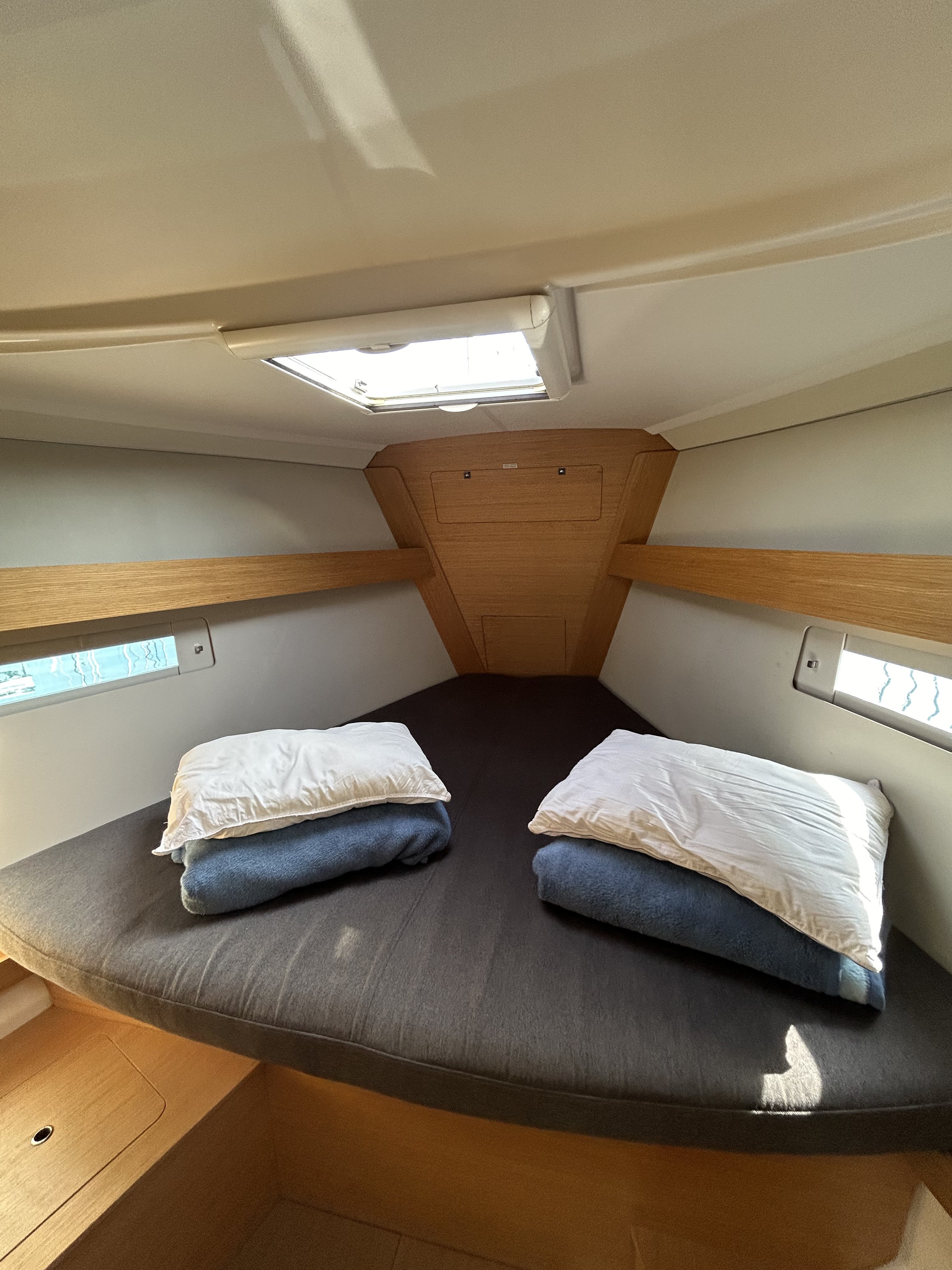 Artemis - Yelkenli içinde Kontokali