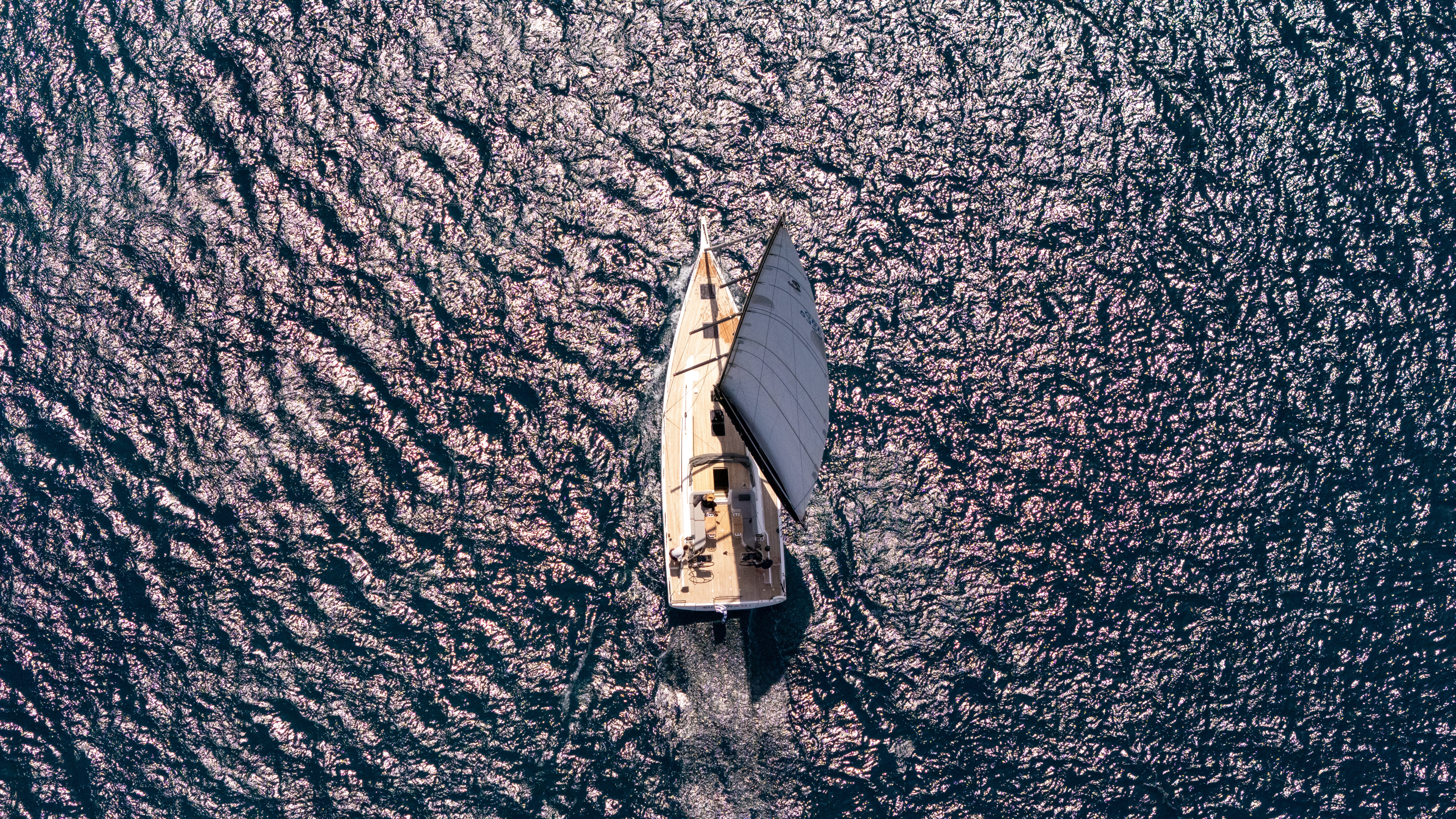 Izanami - Yelkenli içinde Anatoliki Attiki