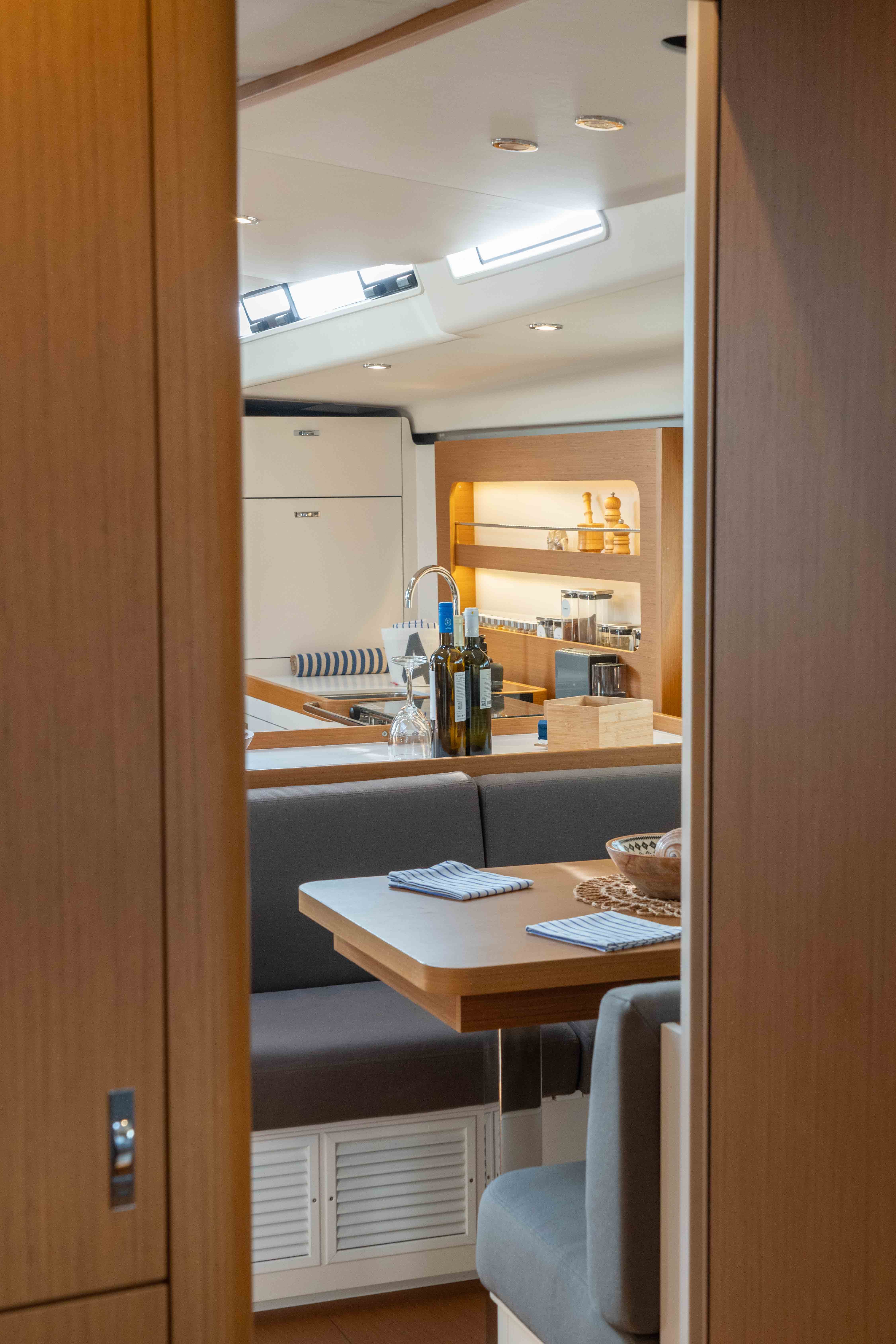 Titanium Star - Yelkenli içinde Anatoliki Attiki