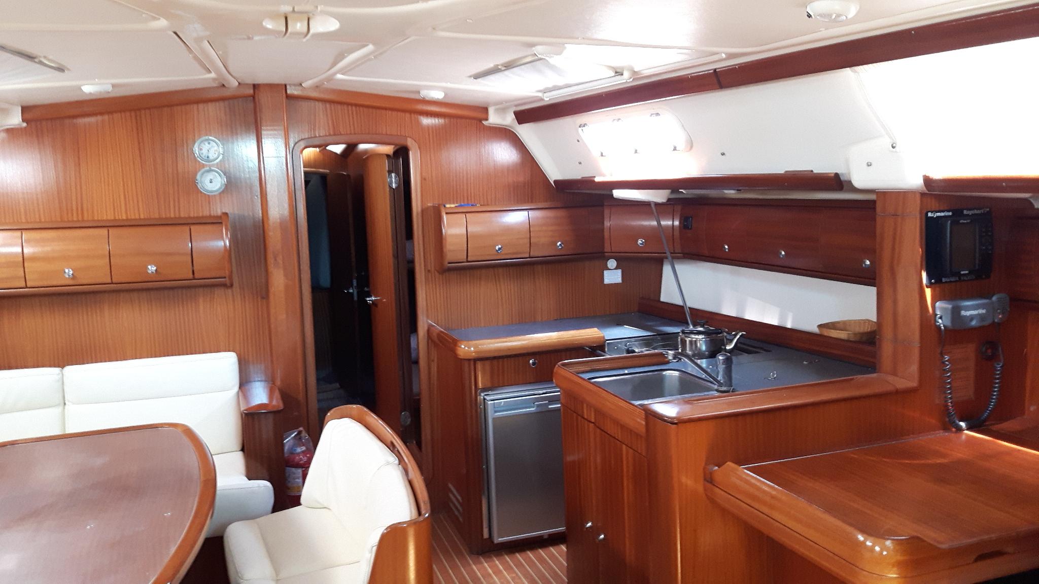 Narcissus - Sailboat in Alimos