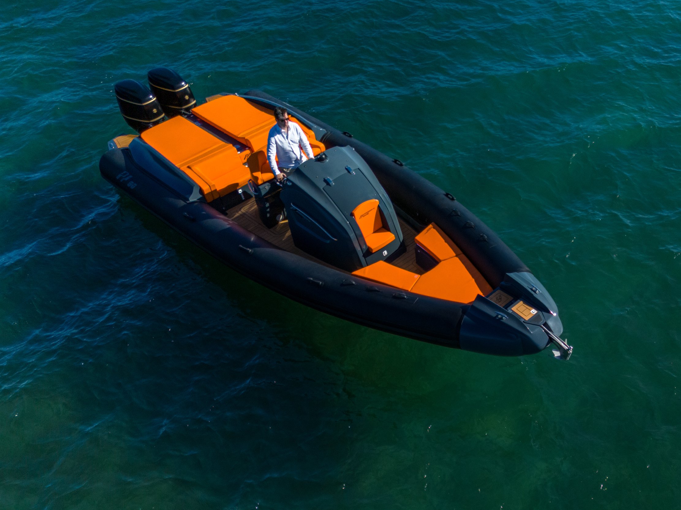 Viviana - Motor Yat içinde Lavrio