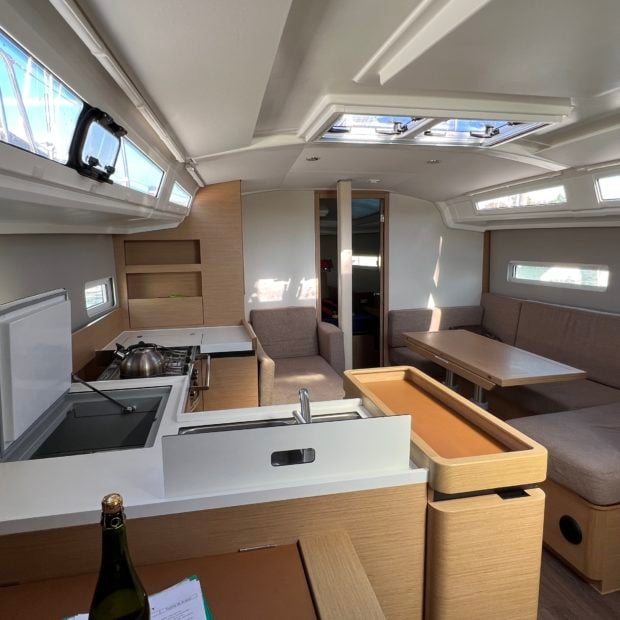 Tuatha de Artaios - Yelkenli içinde Arzon