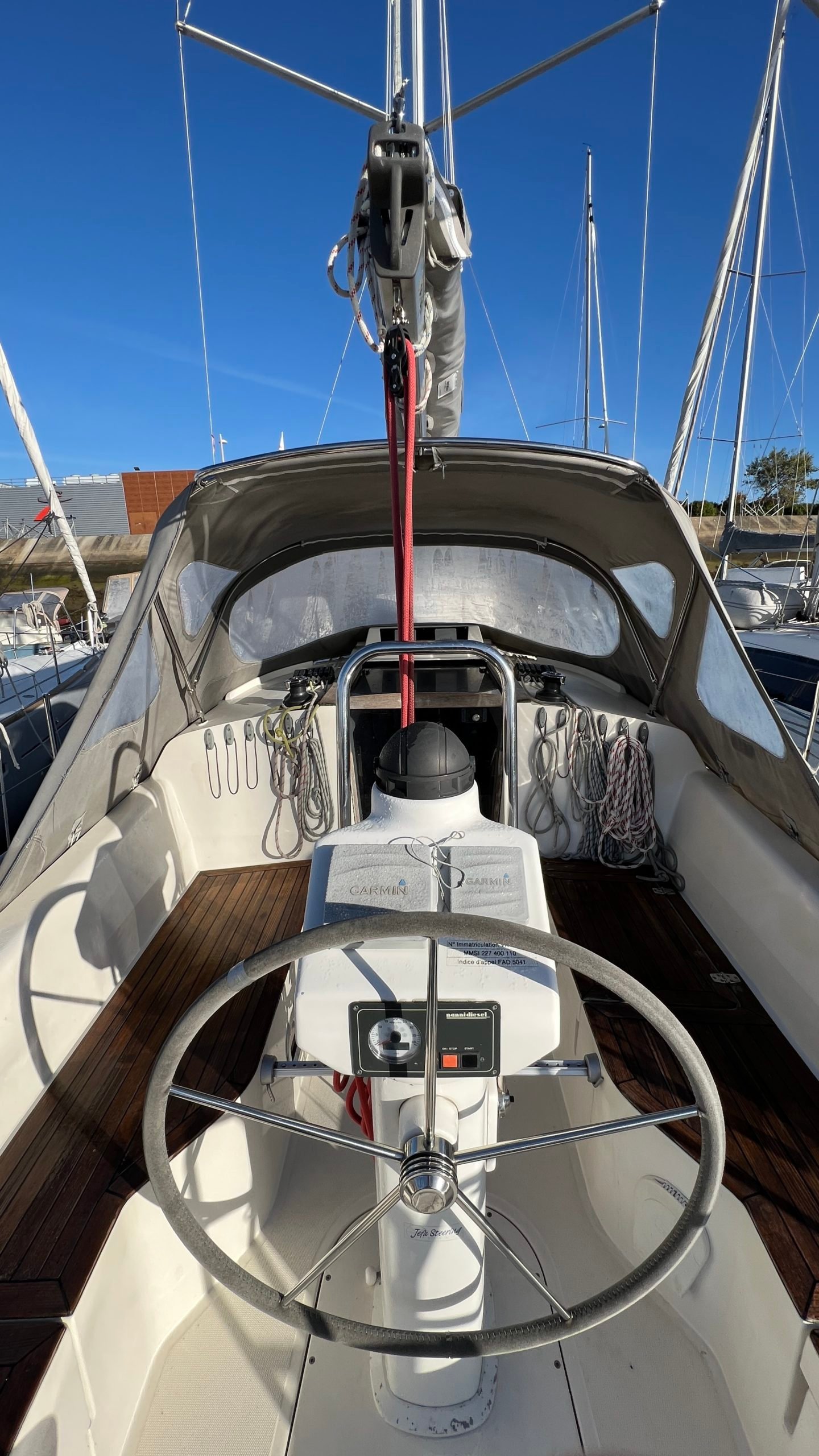 Odysse - Yelkenli içinde Arzon