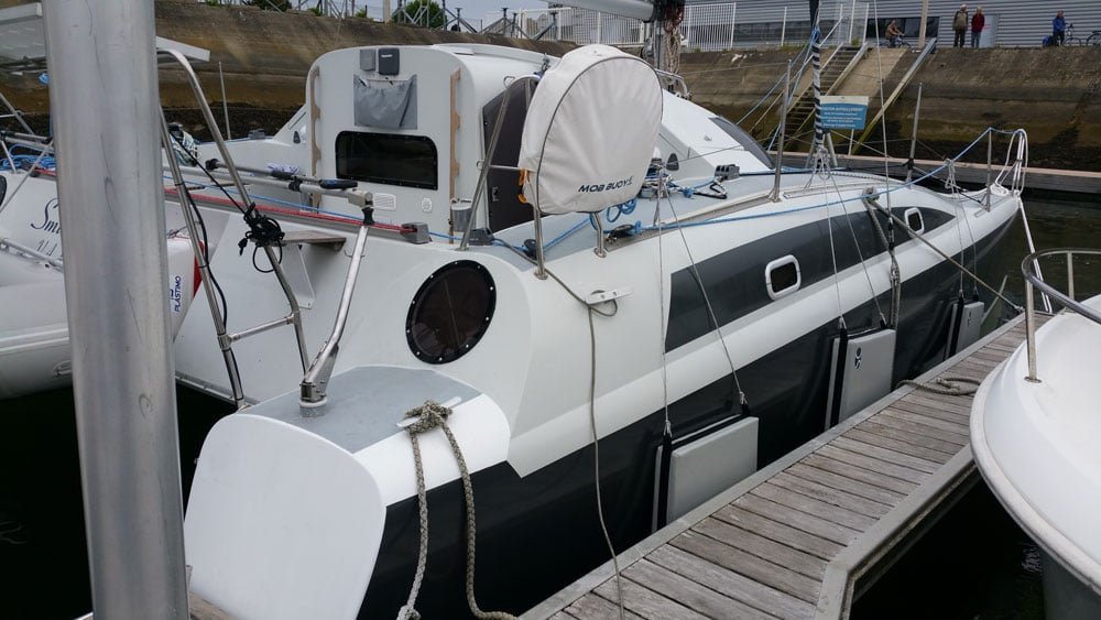 Smiley - Katamaran içinde Arzon