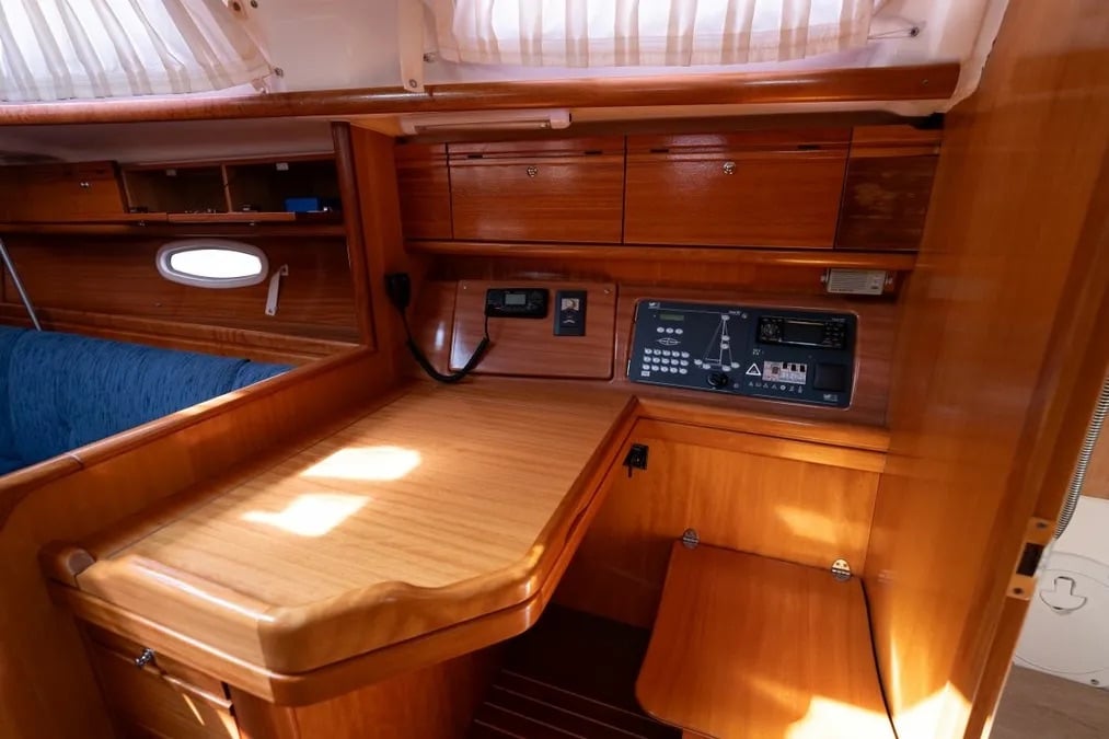 Mr Bojangles - Sailboat in Palairos