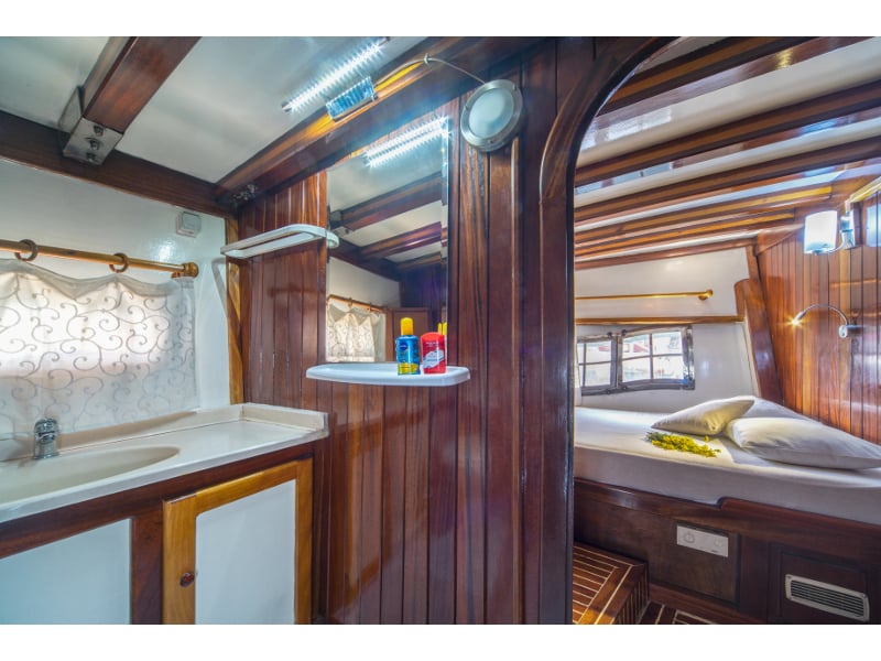 Atalanta - Gulet in Podstrana