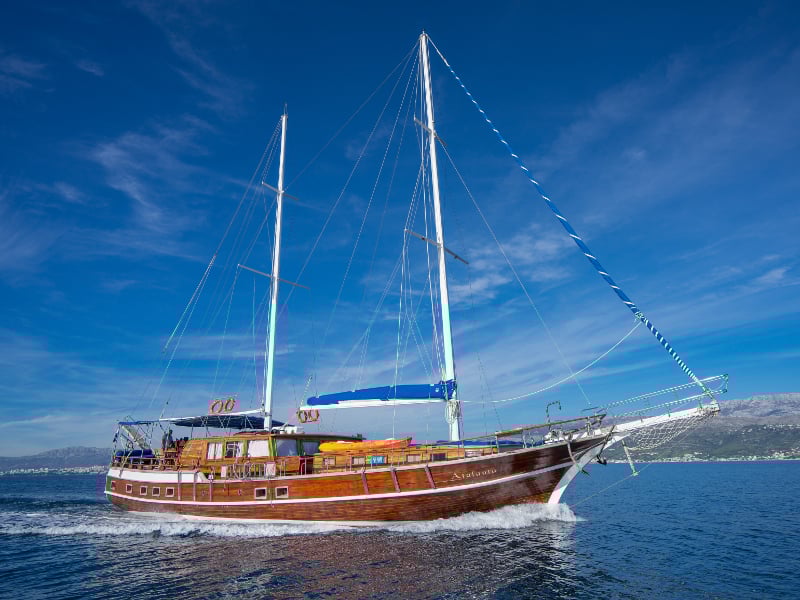 Atalanta - Gulet in Podstrana