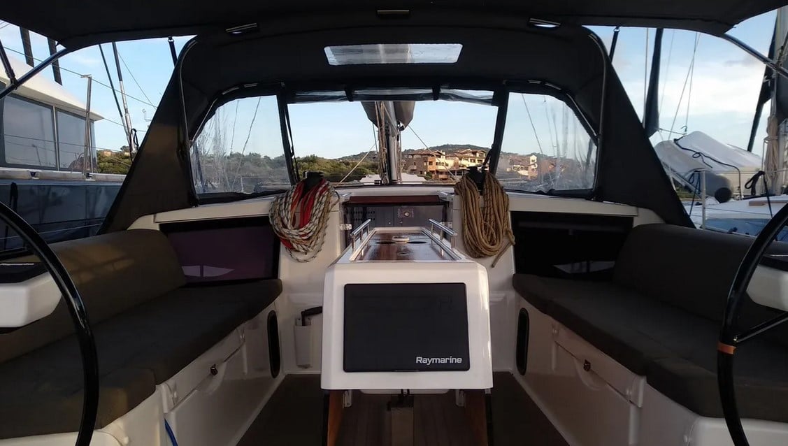 Thymus - Yelkenli içinde Porto Rotondo