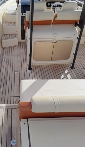 Invictus - Motor Yat içinde Porto Rotondo