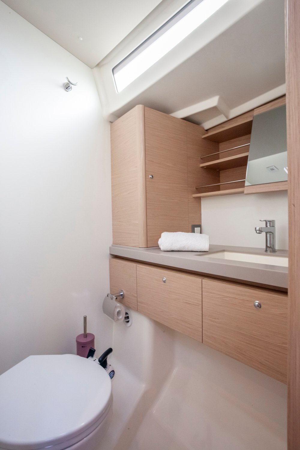 Psari - Sailboat in Mikonos