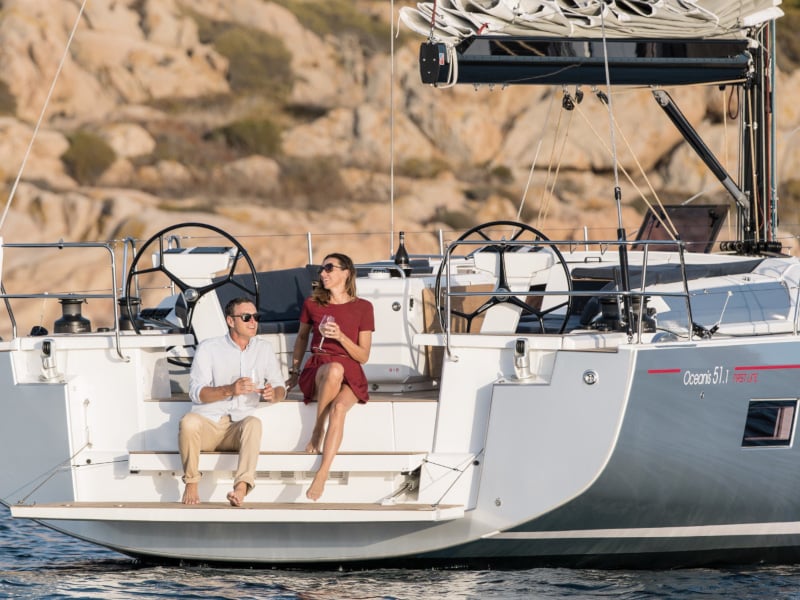 Mythodea - Yelkenli içinde Alimos