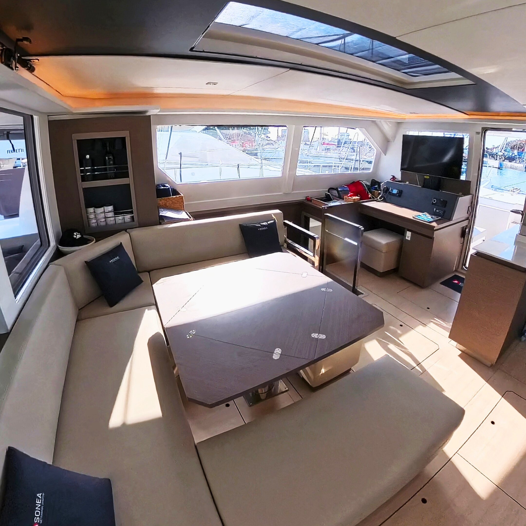 Sonea - Catamaran in Bibinje