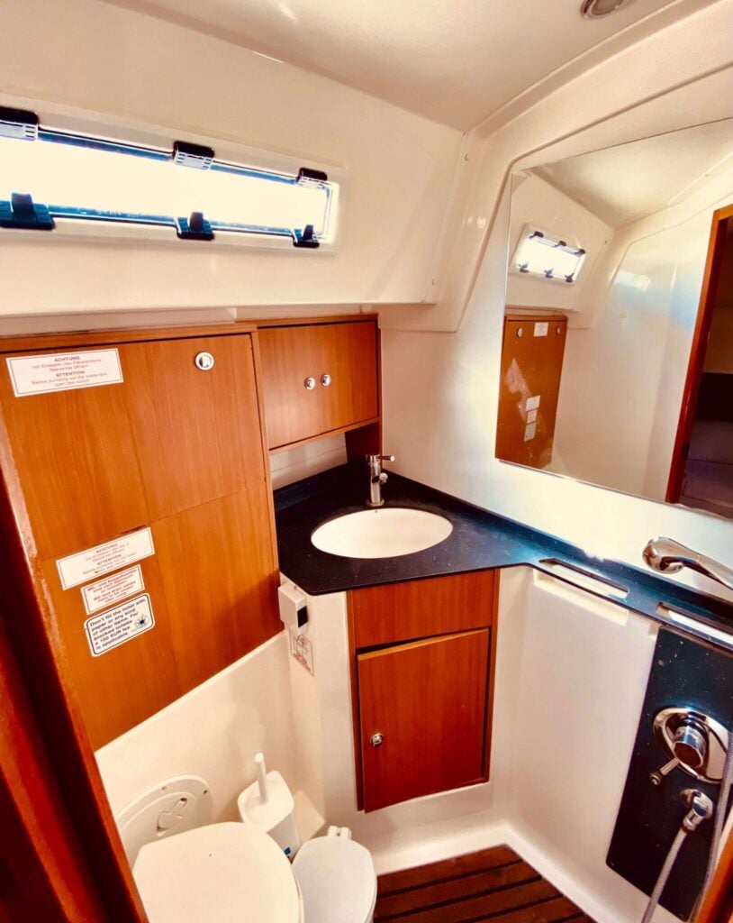 Rachelle - Sailboat in Kavala