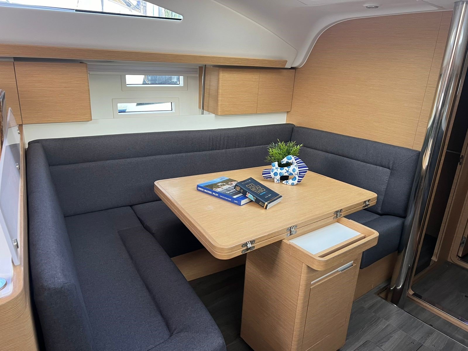 Rigel (Electric Heads, Inverter) - Sailboat in Alimos