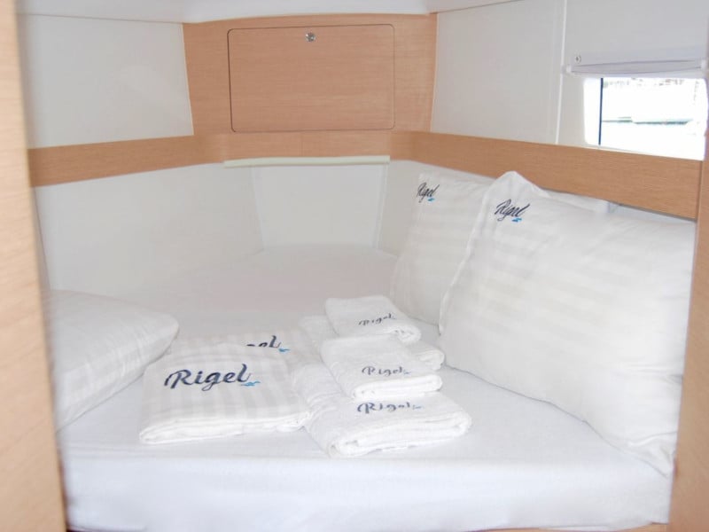 Rigel (Electric Heads, Inverter) - Sailboat in Alimos