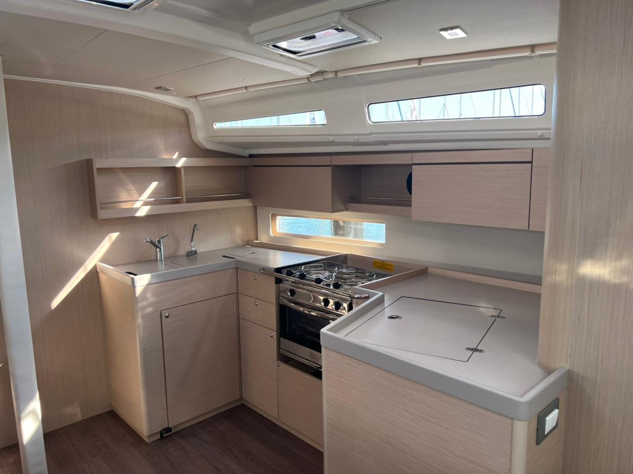 Saiph  (Electric Heads, Inverter) - Sailboat in Alimos