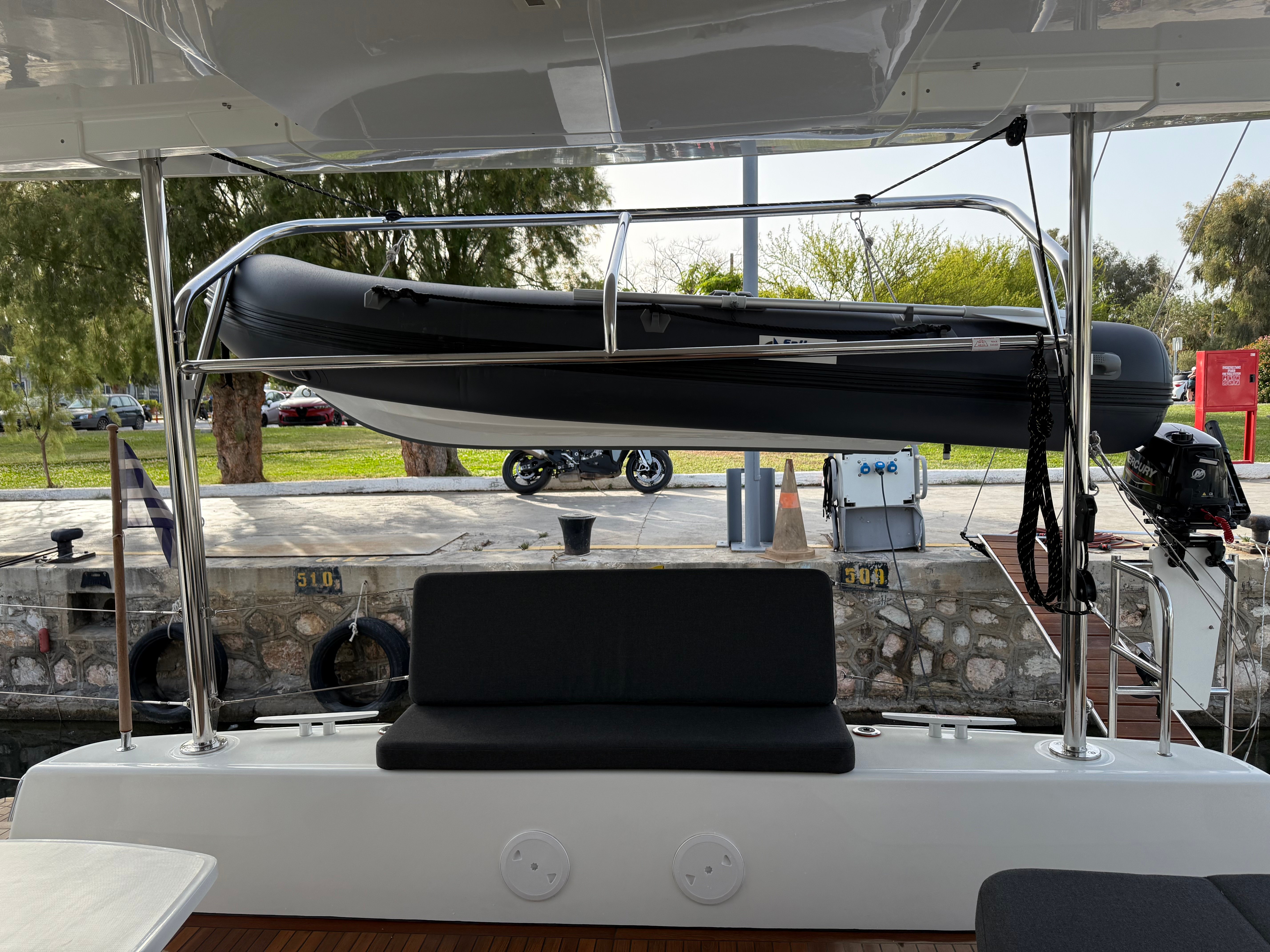 Bellatrix (A/C,Electric Heads) - Catamaran in Alimos