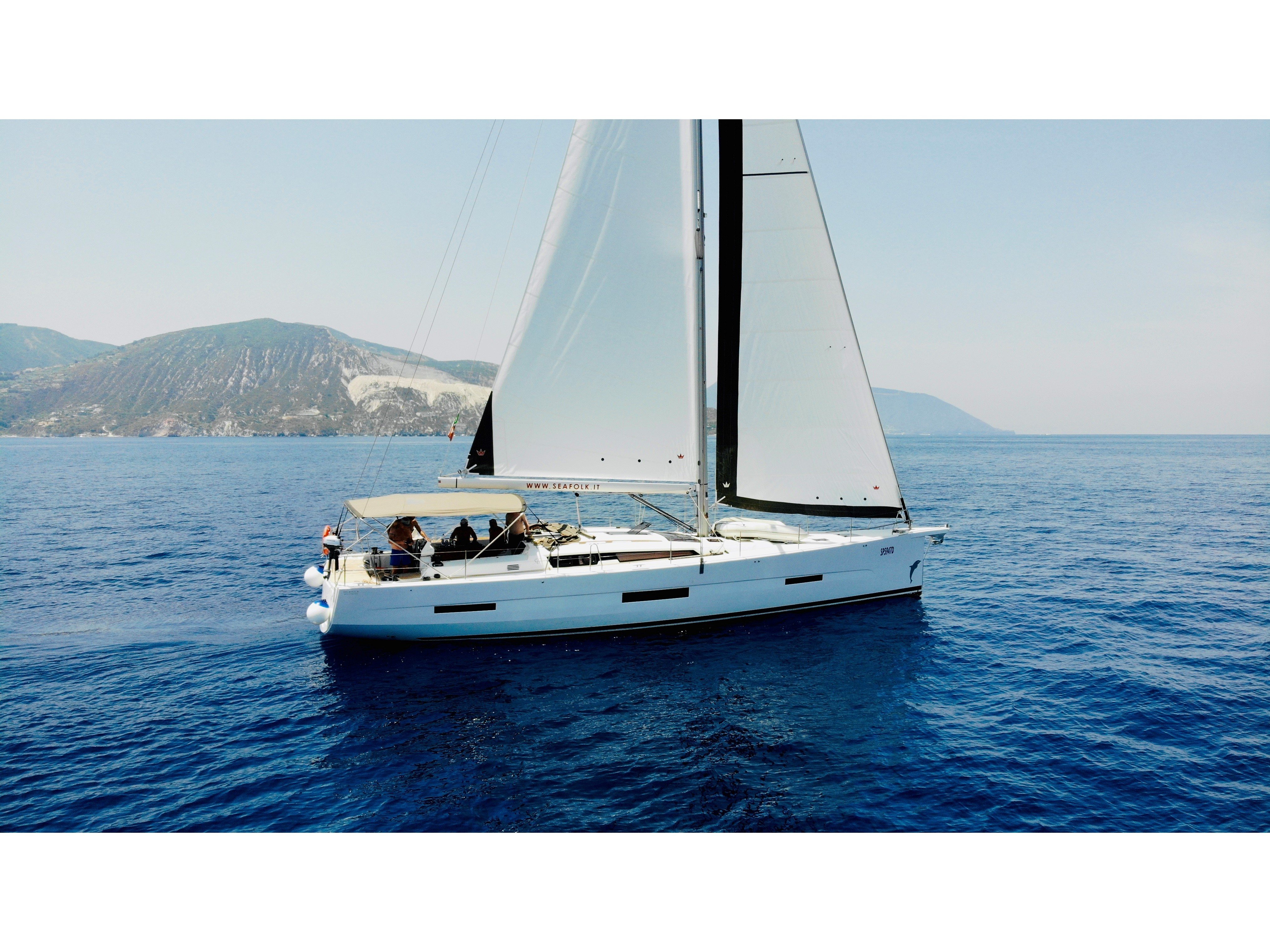 Magic Planet - Sailboat in Marsala