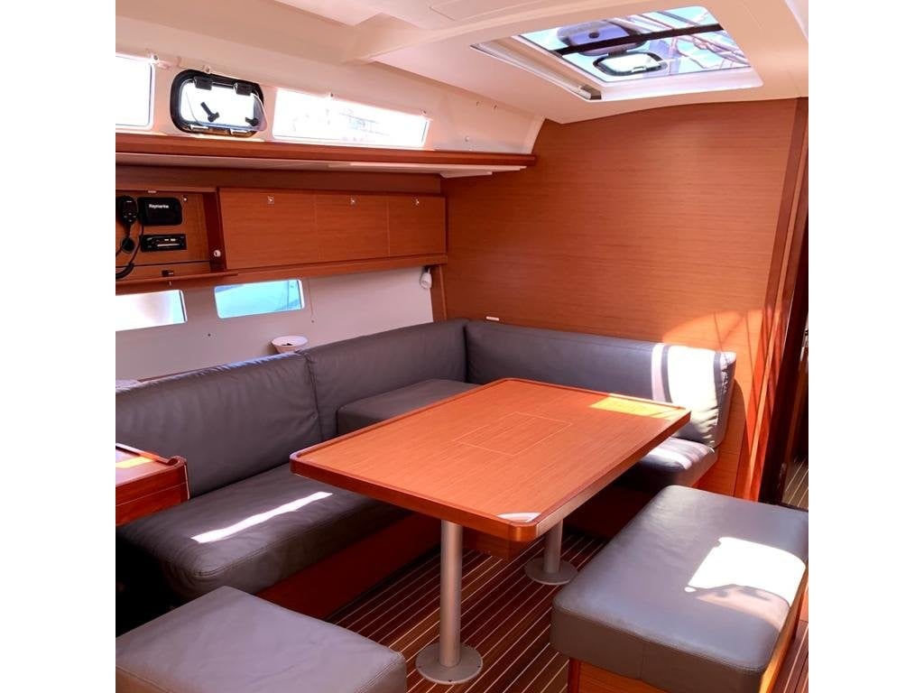 Adventure Planet - Sailboat in Marsala