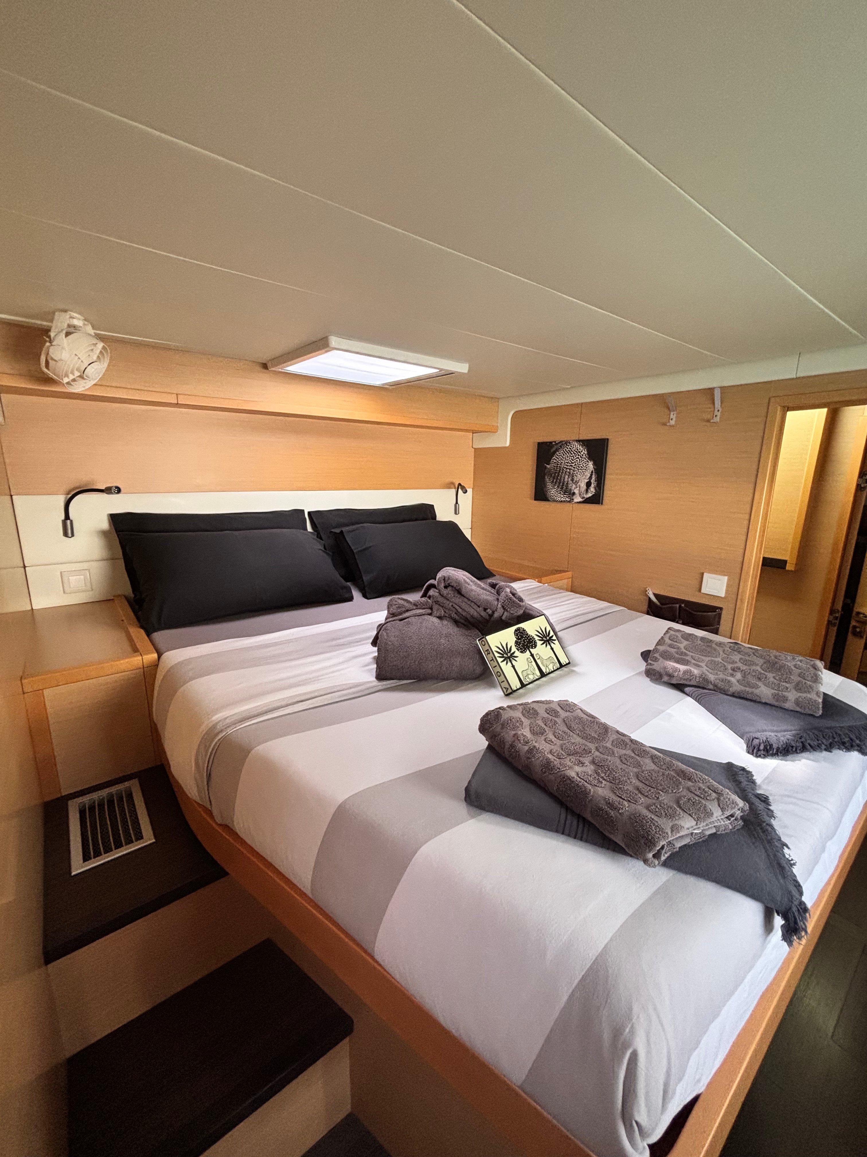 SUMMERTIME - Catamaran in Città metropolitana di Messina