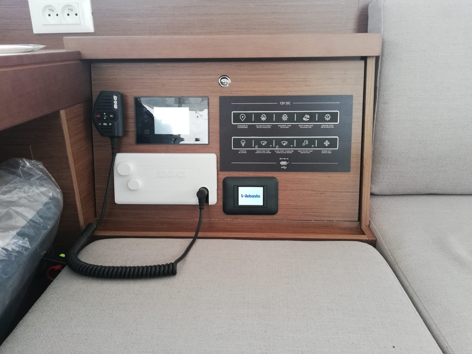 Adriana - Catamaran in Komolac