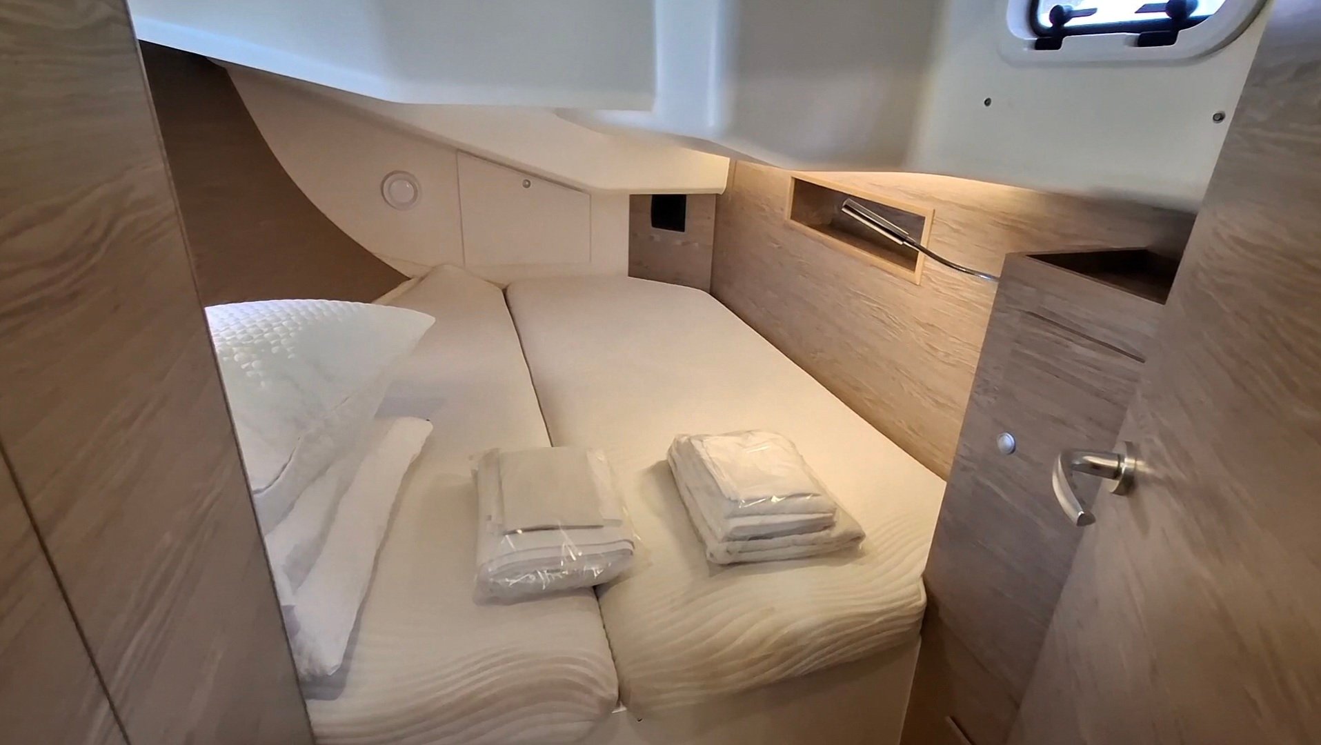 Foxtrot - Yelkenli içinde Lefkada