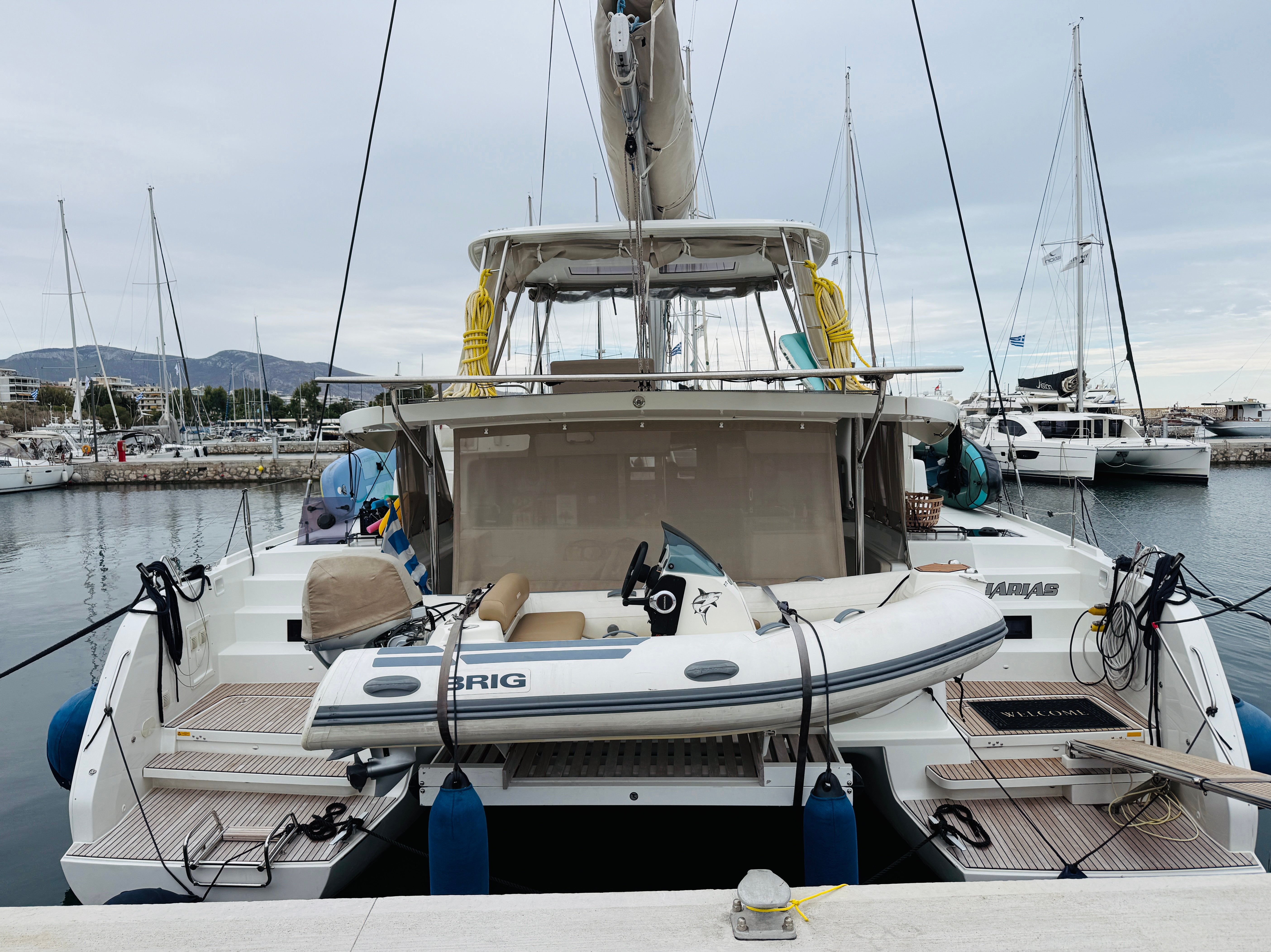 CARCHARIAS - Catamaran in Kontokali