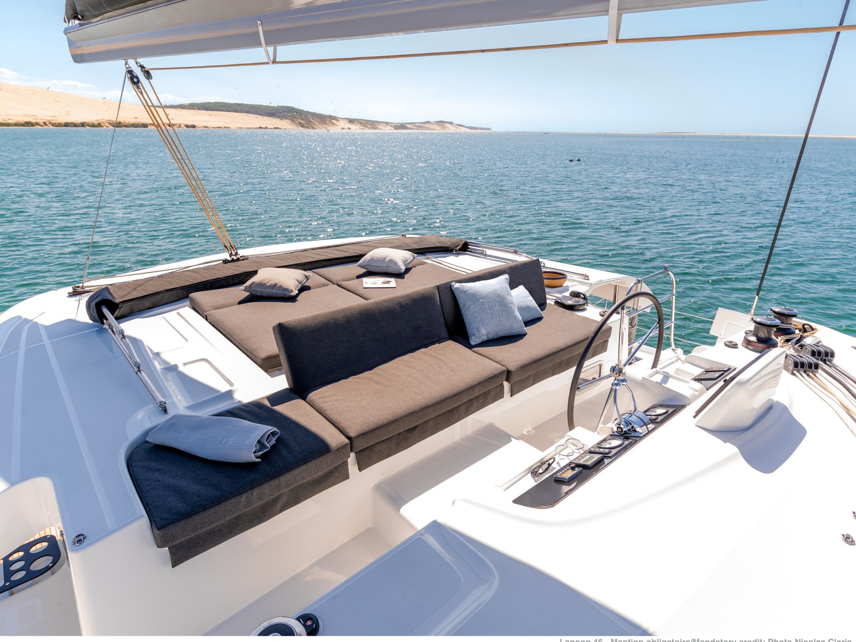 Diamond Seas - Catamaran in Alimos