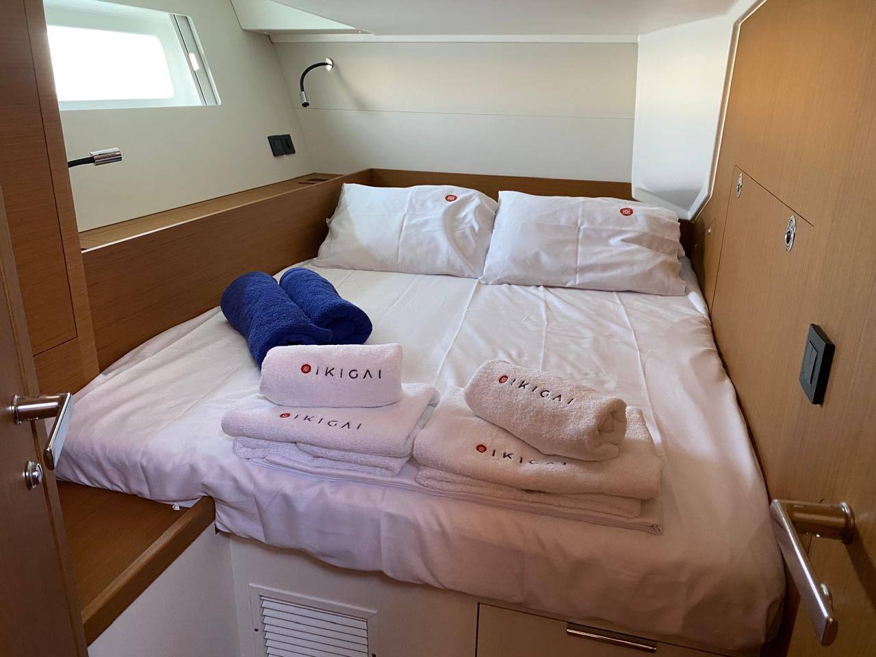 Ikigai - Yelkenli içinde Anatoliki Attiki