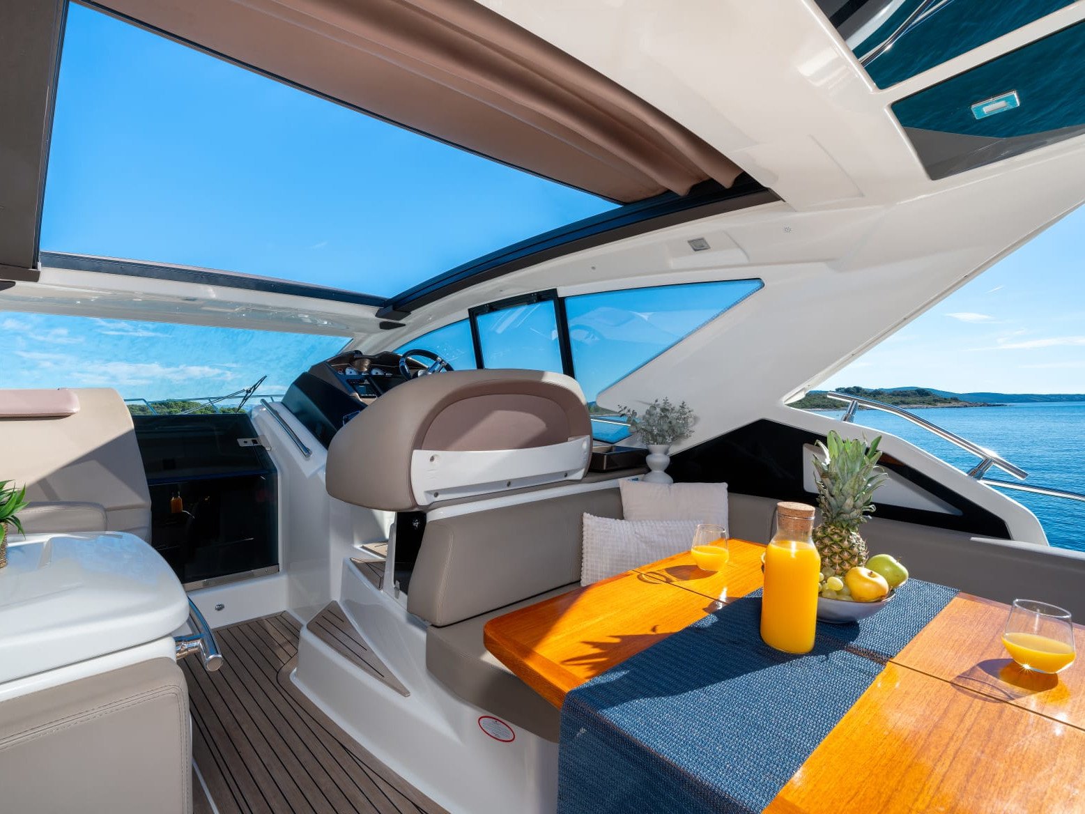 Premium - Motor Yacht in Split