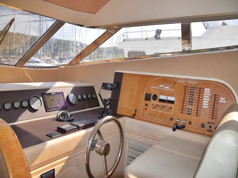 New Style - Motor Yacht in Primošten