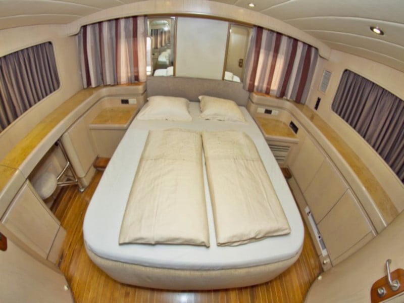 New Style - Motor Yacht in Primošten