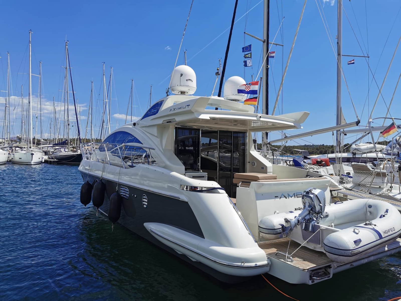 AMBRA - Motor Yat içinde Primošten