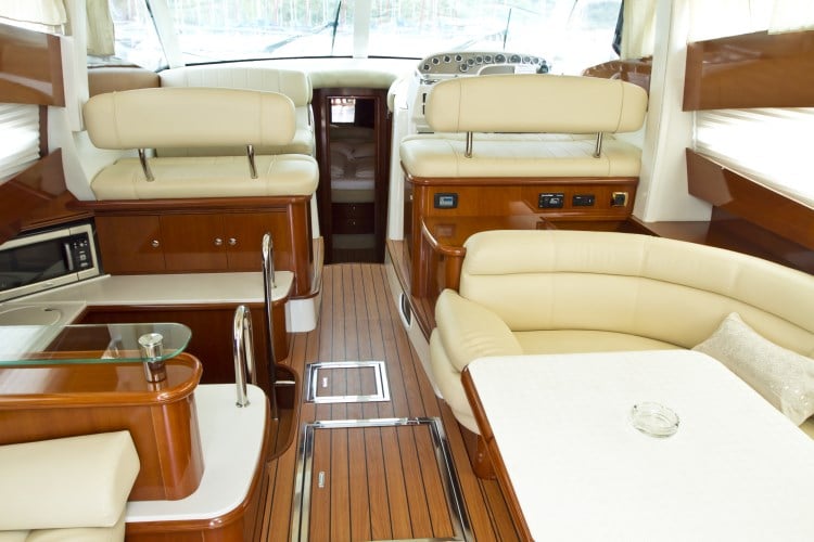 Day Dreamer - Motor Yacht in Primošten