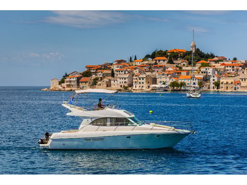 Dodo - Motor Yat içinde Primošten