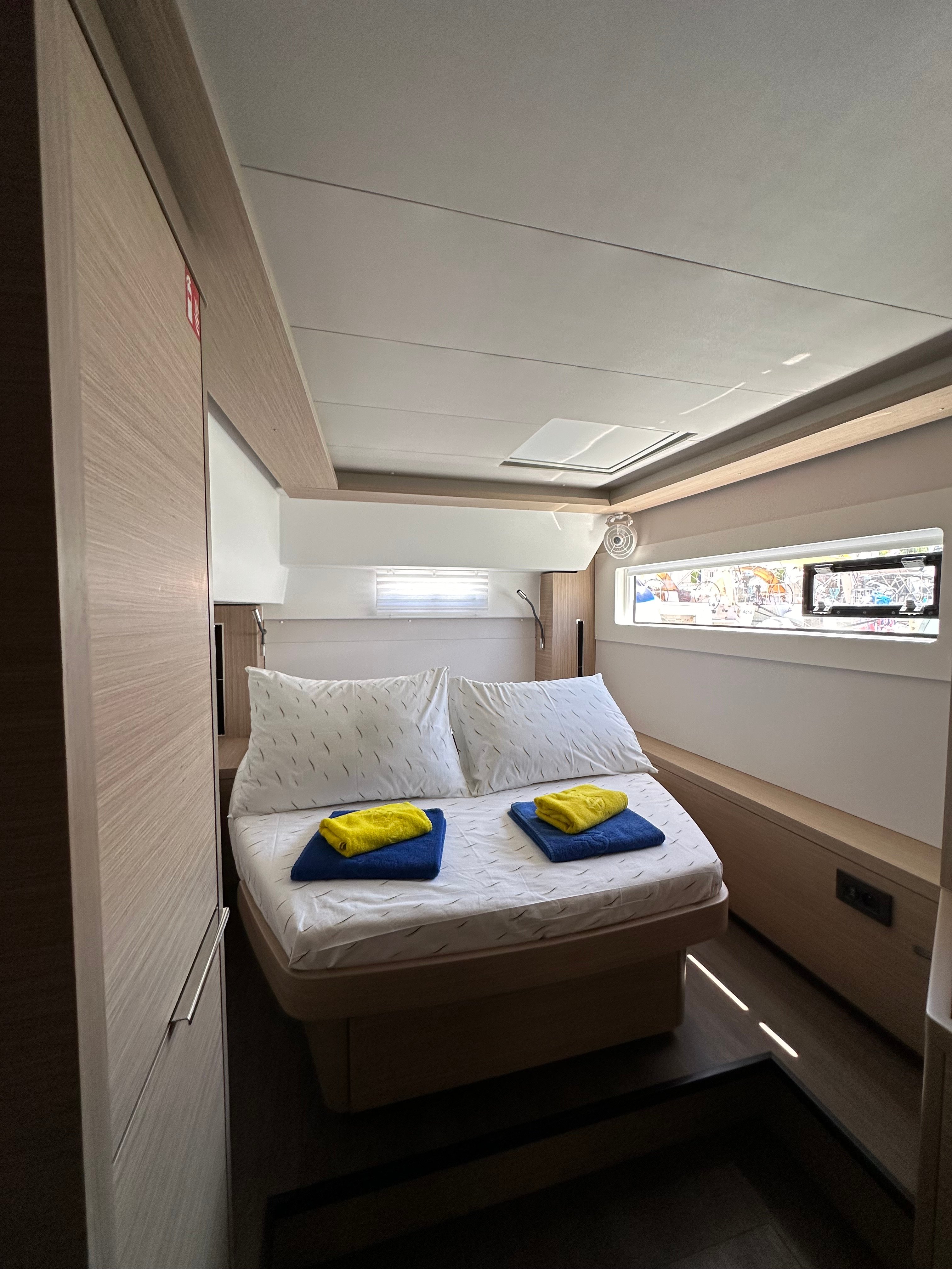 DESTINY POINT - Catamaran in Trogir