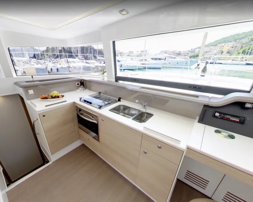 Siga Siga - Catamaran in Agropoli