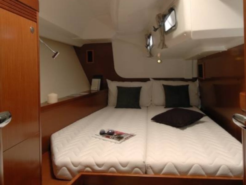 Flying Colours - Sailboat in Bibinje