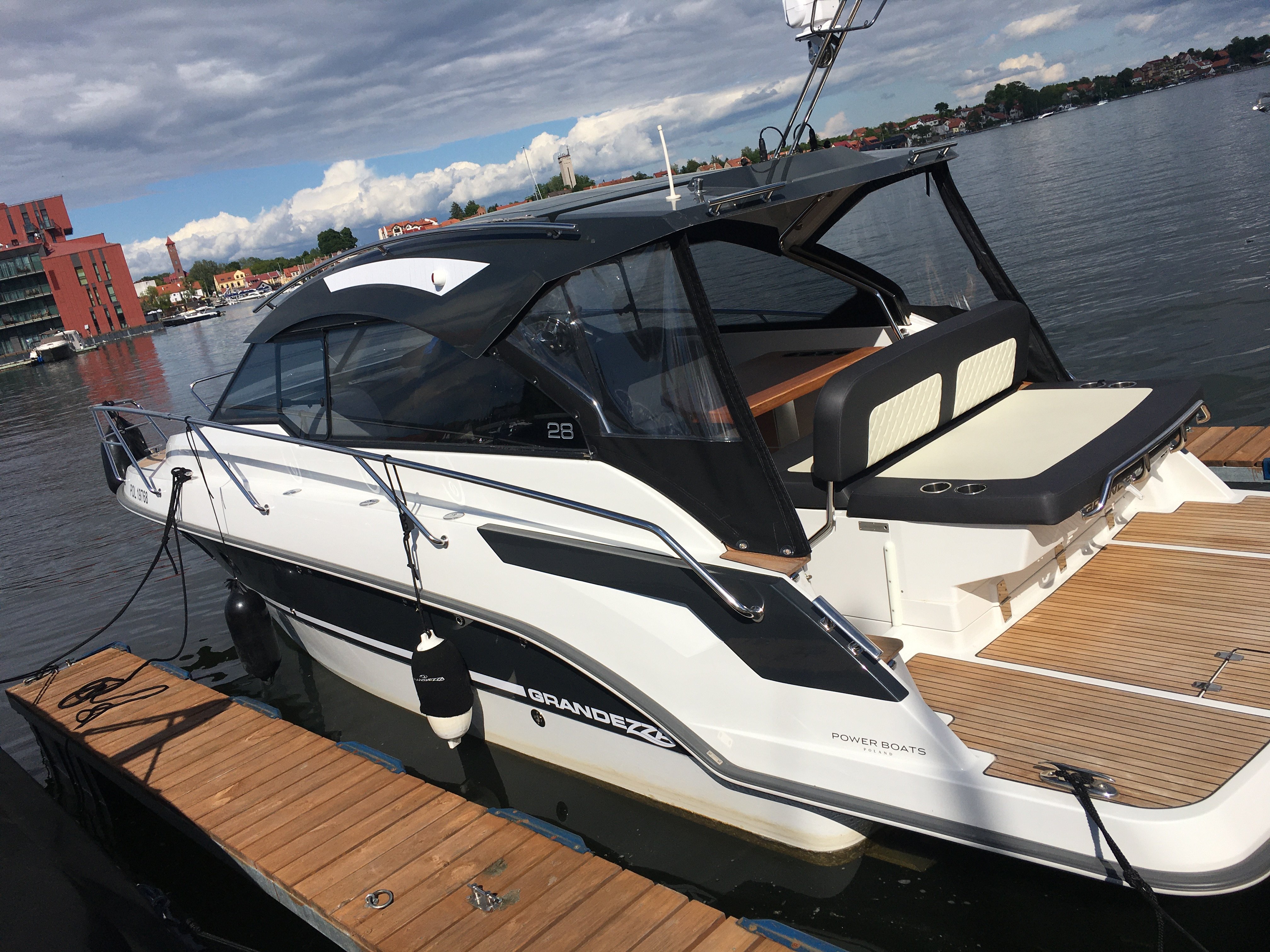 Very Fun - Motor Yacht in Bibinje