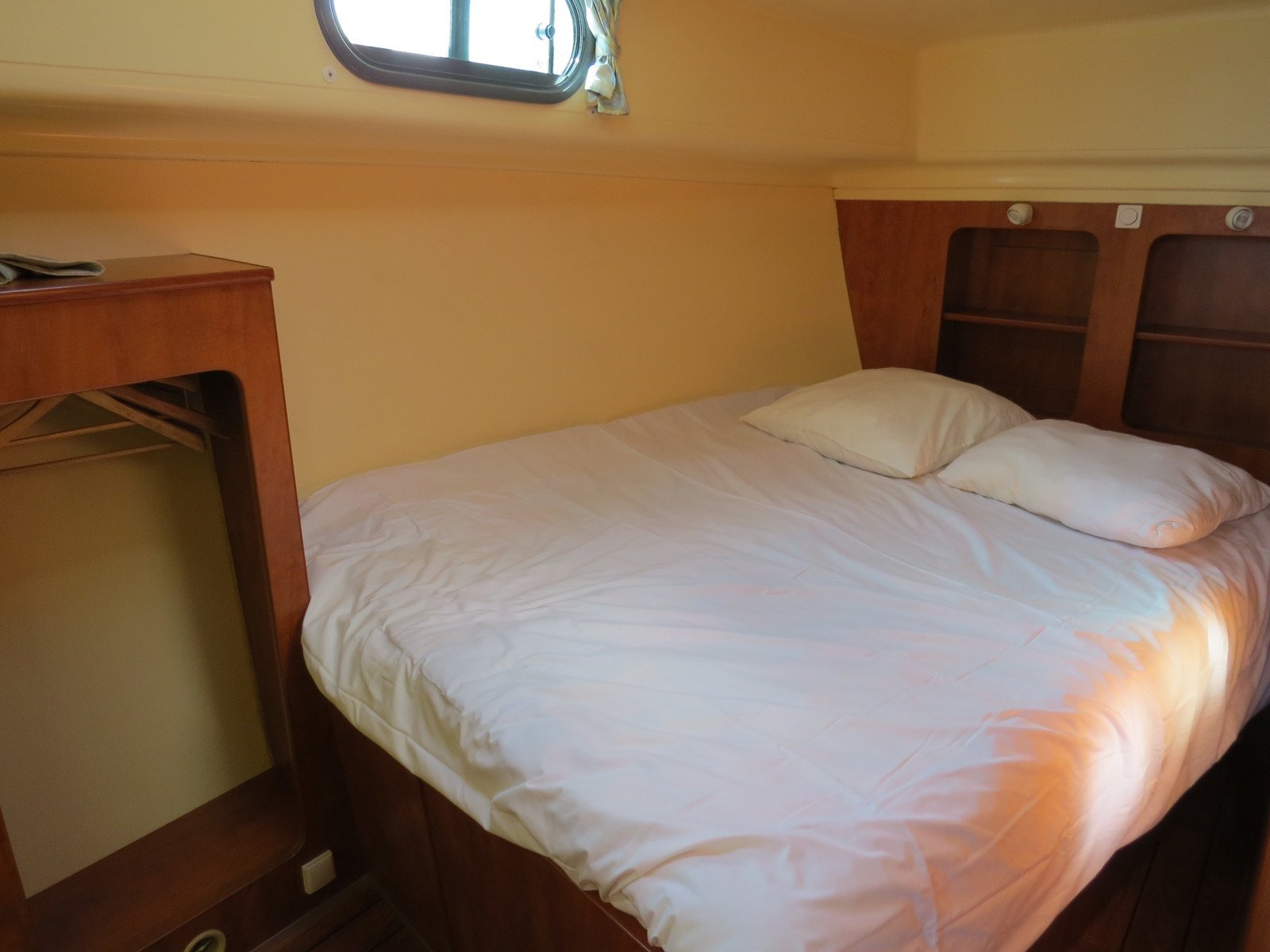 Maestro - Motor Yacht in Grez-Neuville