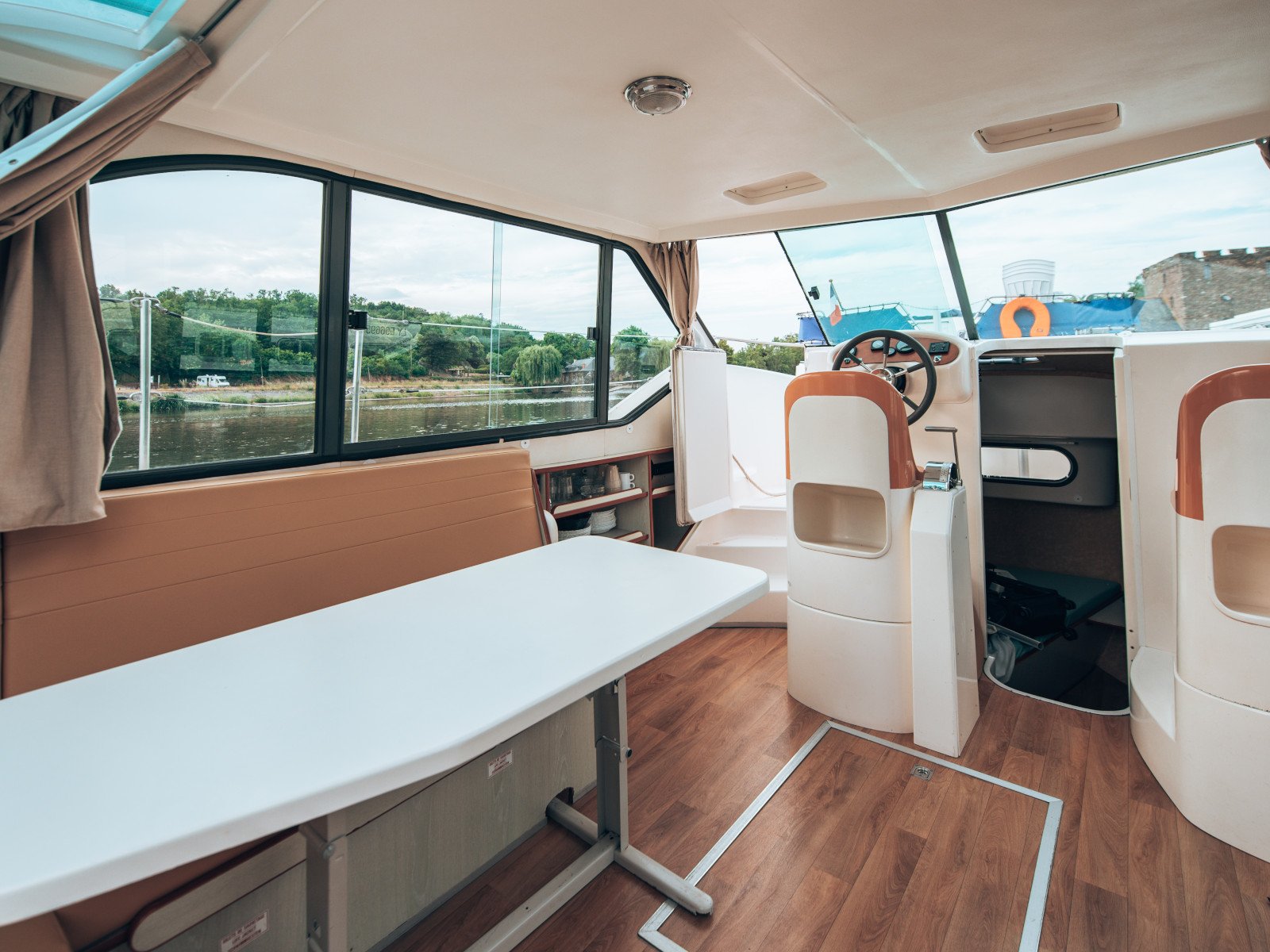 Allegro 1 - Motor Yacht in Sablé-sur-Sarthe