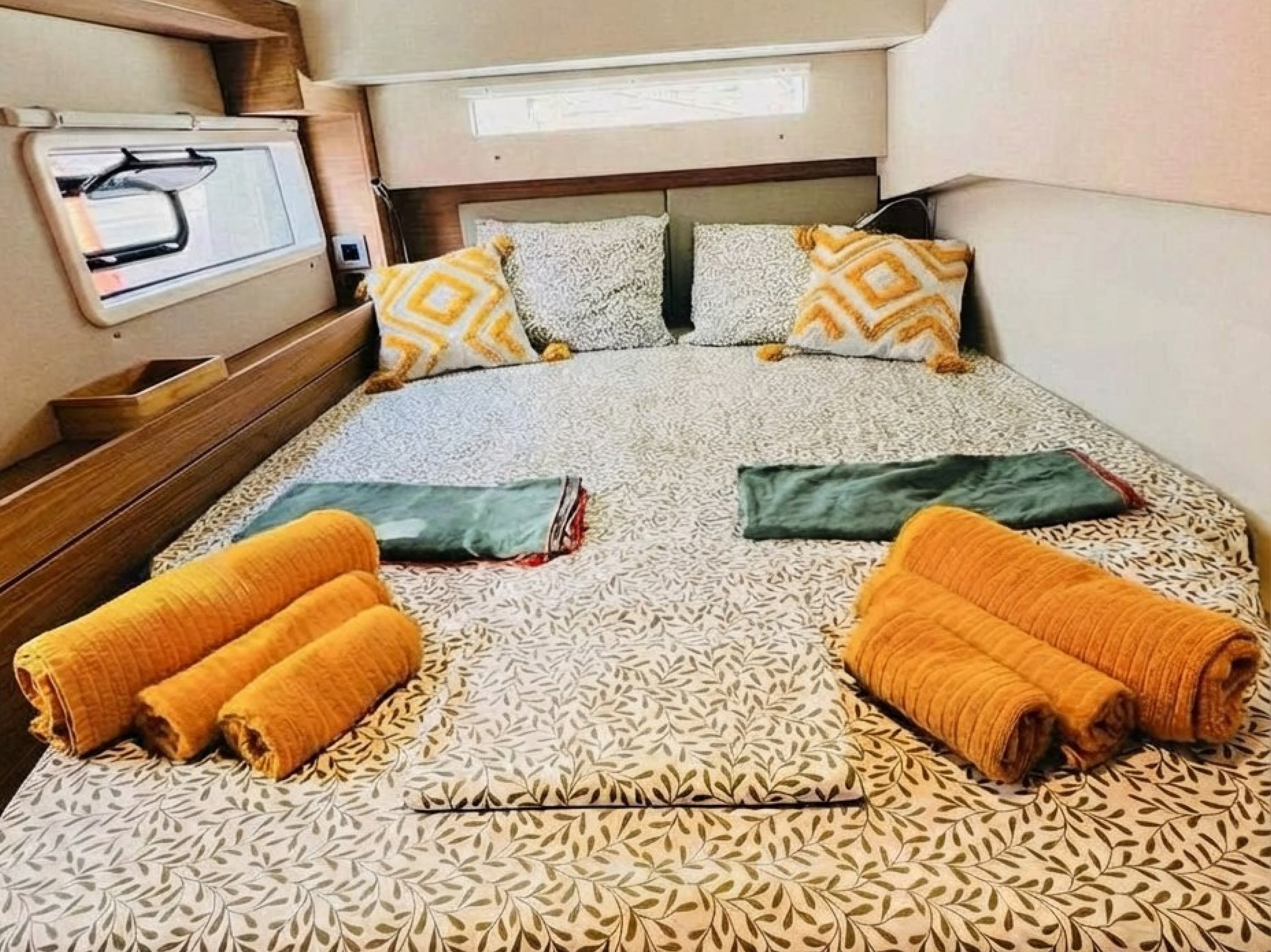 Leo's Kat - Catamaran in Lefkada