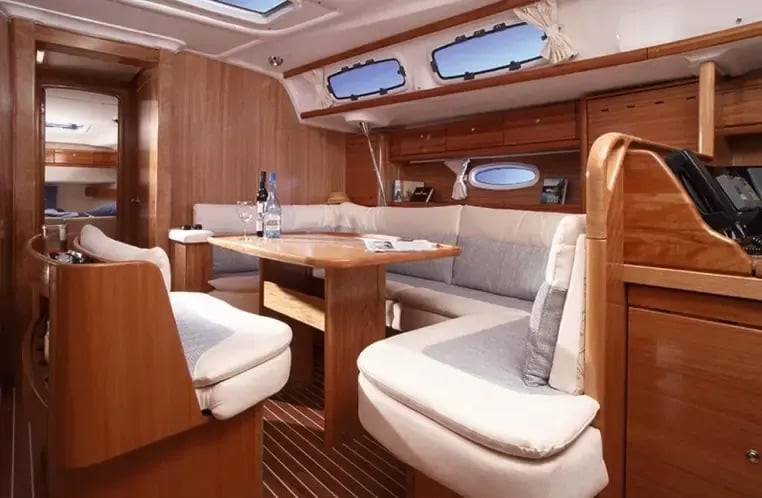 Ocean Caresser - Sailboat in Floriana