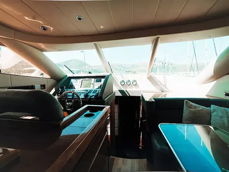 Premium - Motor Yacht in Drage