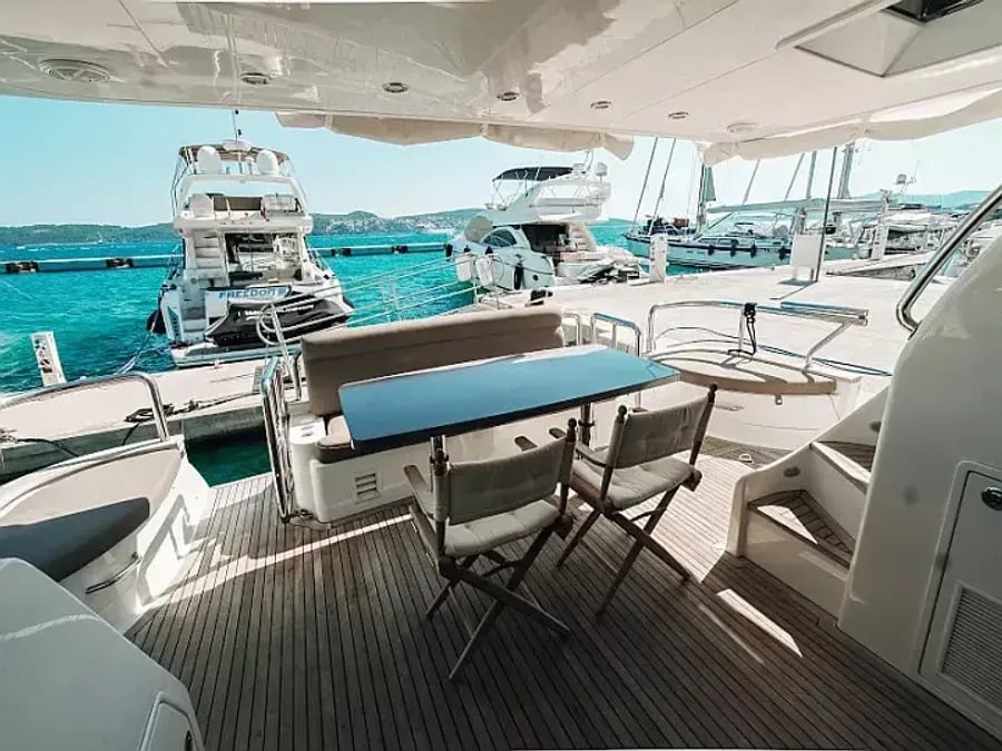 Premium - Motor Yacht in Drage