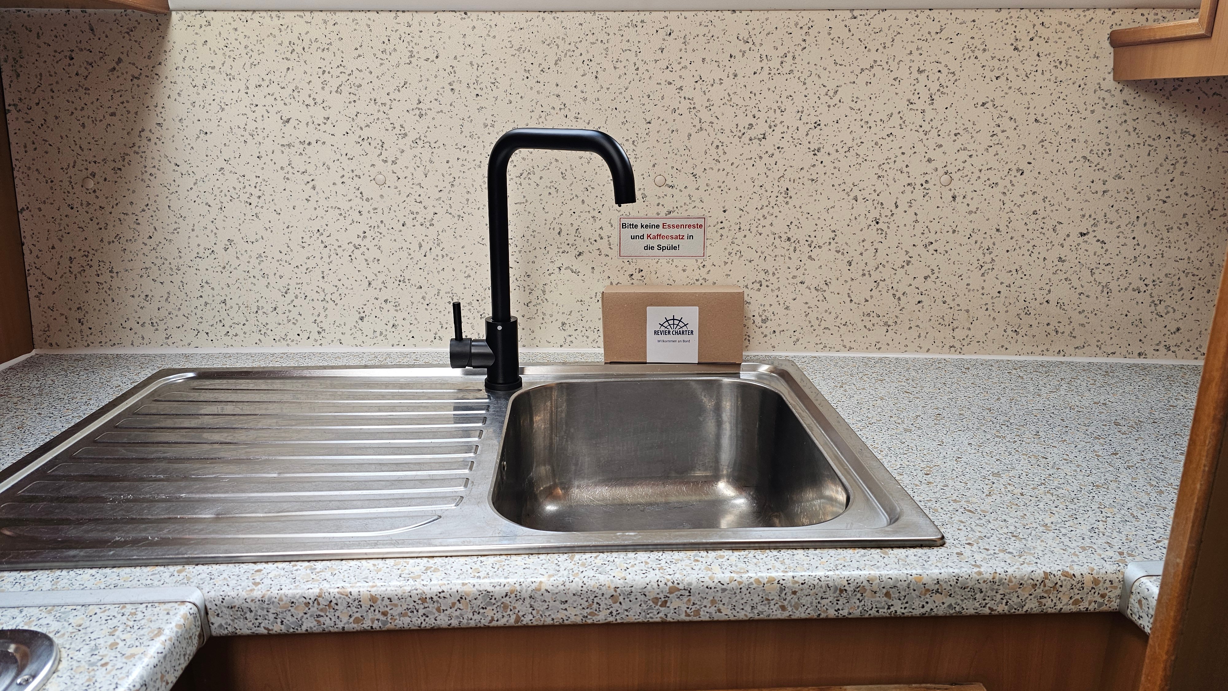 Artemis - Motor Yacht in Lübz