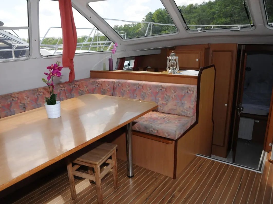 Ariadne - Motor Yacht in Lübz