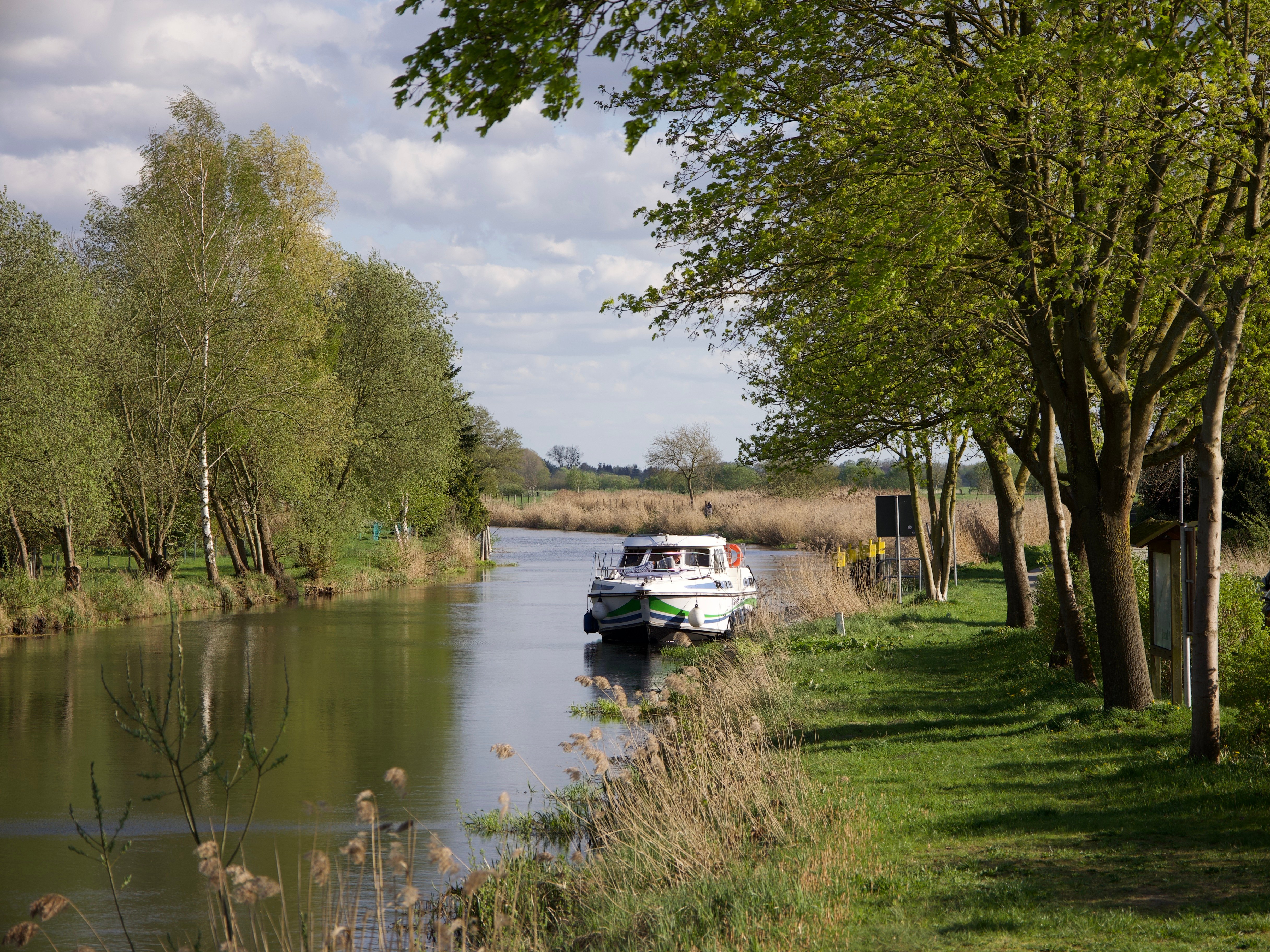 Persephone - Motor Yacht in Lübz